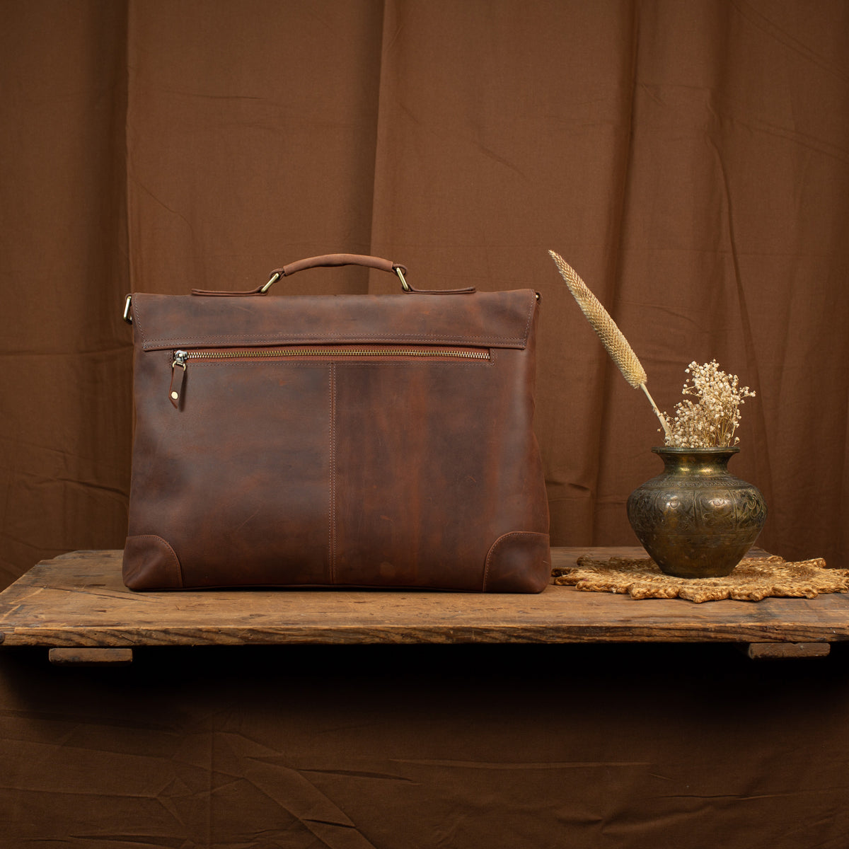 Wildsoul Clean Cut Flap Laptop Bag Walnut Brown 04