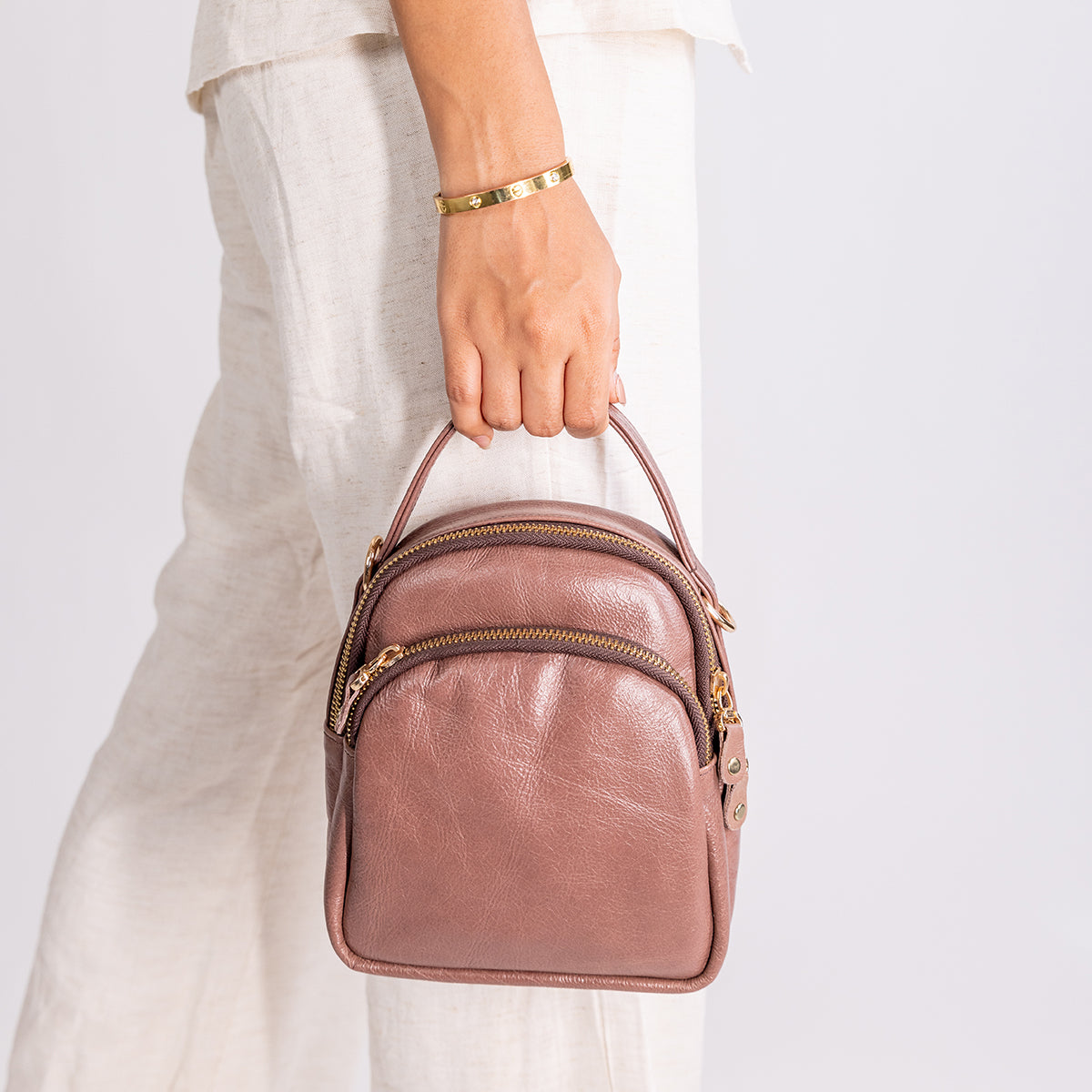 Wildsoul Mini Oval Sling Onion Pink 06