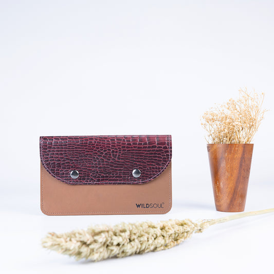 Wildsoul Minimal Wallet Sangria Croc 01
